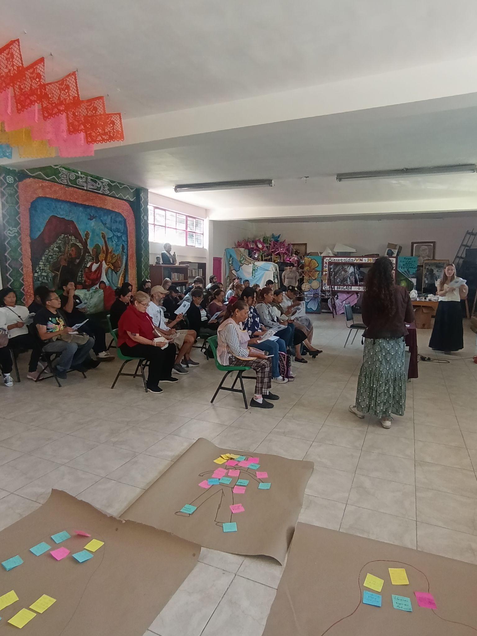 Participantes en una sesión de formación del programa Florecer